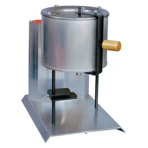 LEE PRO 4-20 Bly Smelter /  LEAD MELTER 220 VOLT (HOLDS 5 Kilo/20 Pound Bly)